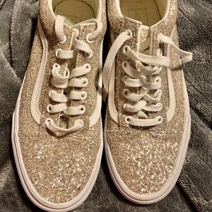 Old skool silver glitter vans